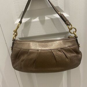 Elegant Brown Leather Shoulder Bag